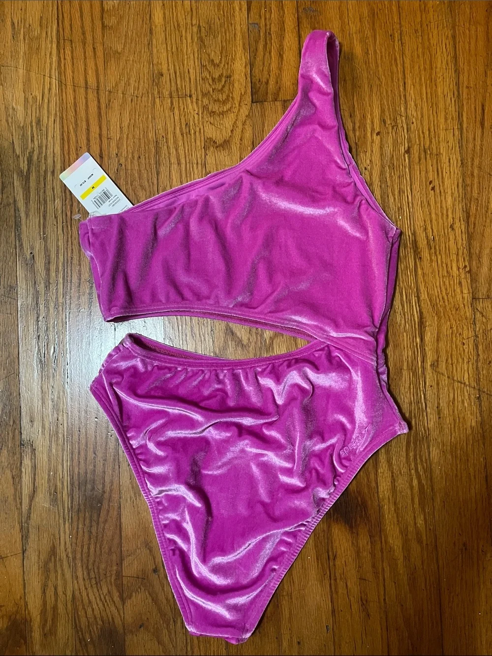 Speedo one shoulder